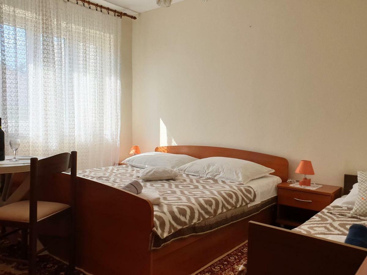 Guest House Miro Novalja Εξωτερικό φωτογραφία