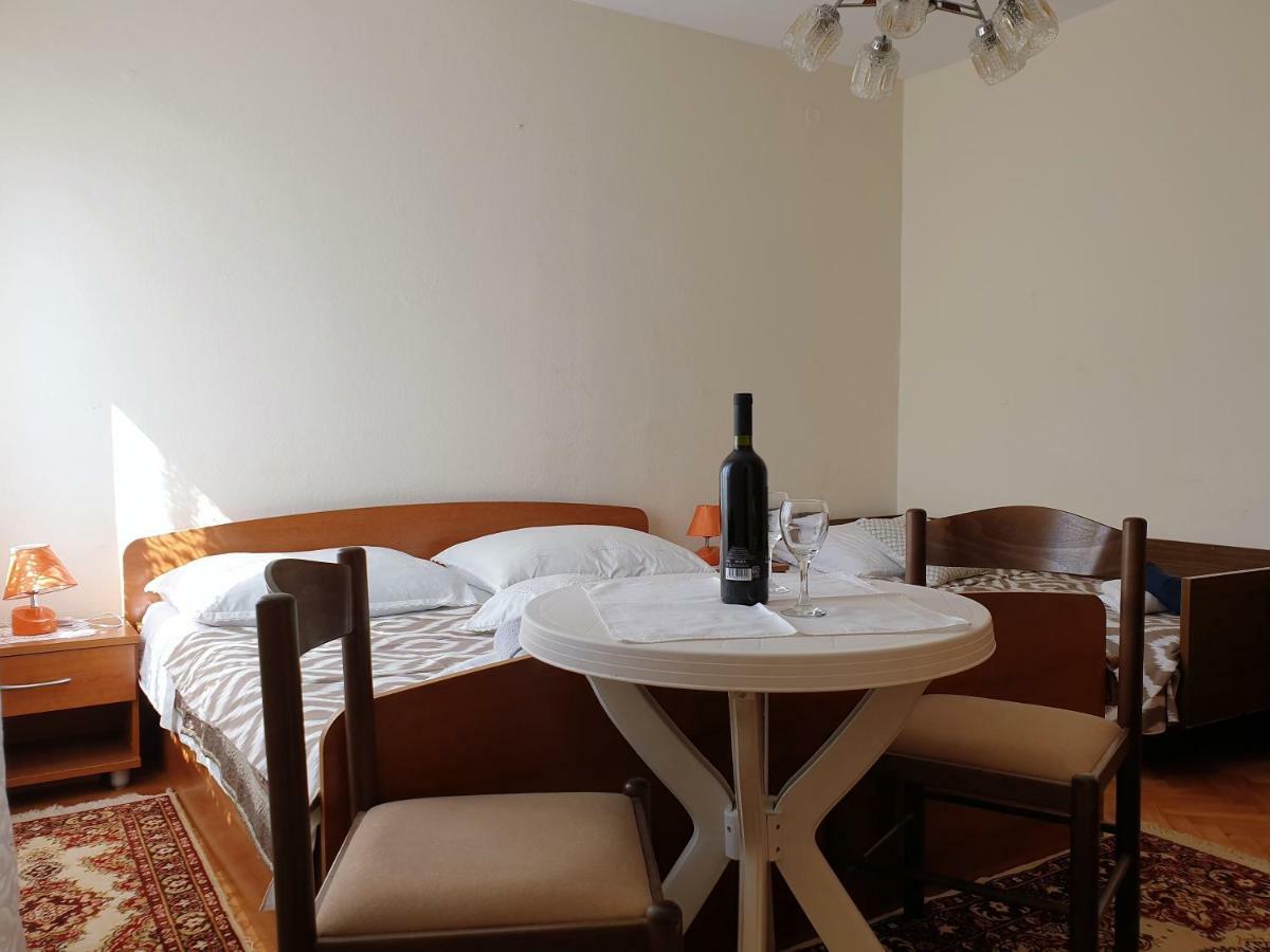 Guest House Miro Novalja Εξωτερικό φωτογραφία