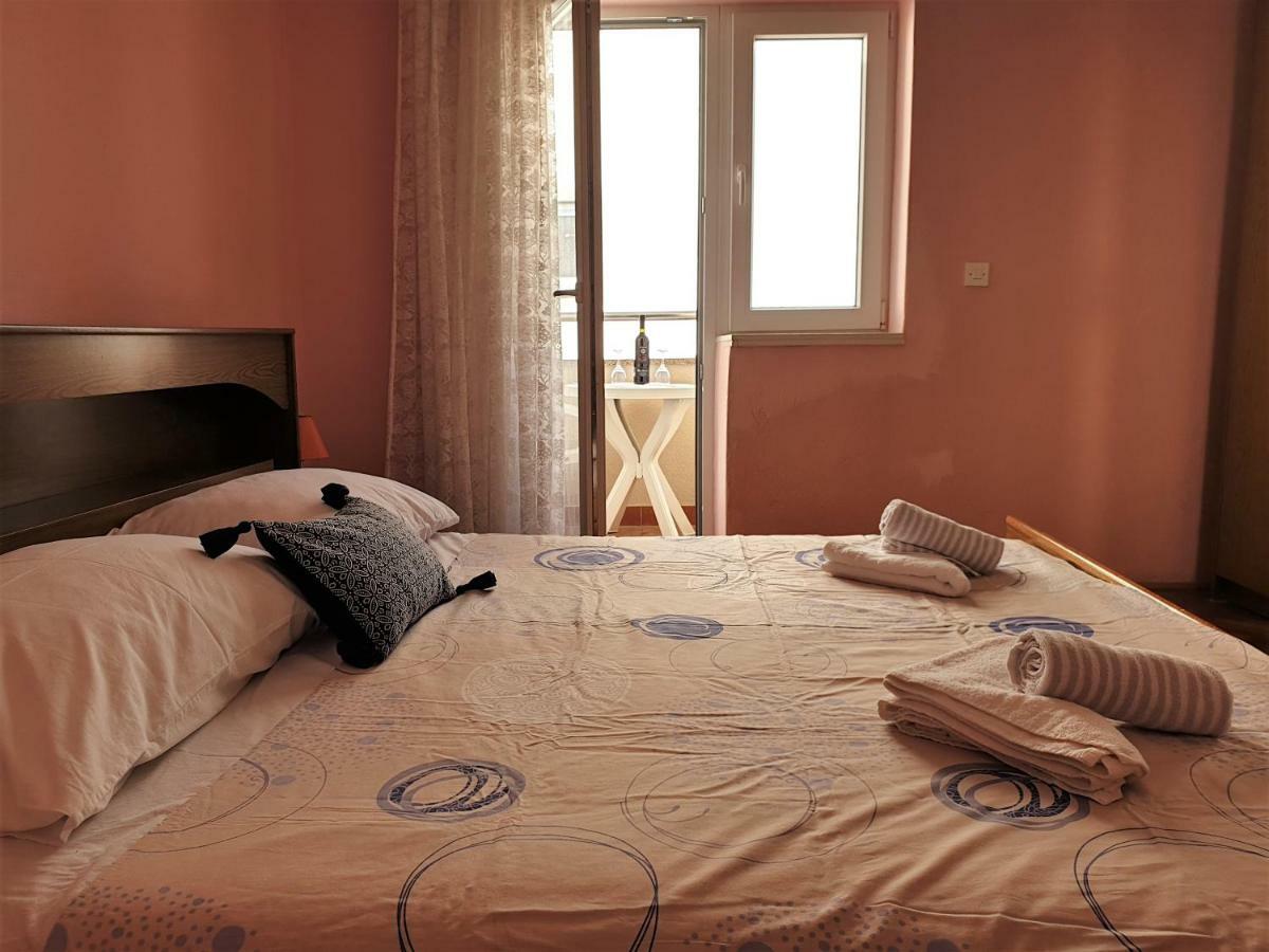 Guest House Miro Novalja Εξωτερικό φωτογραφία