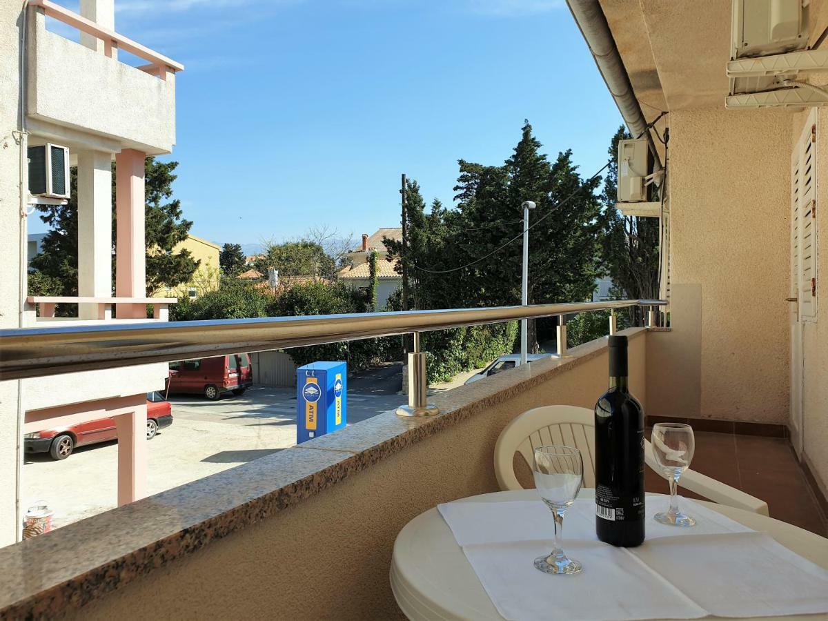 Guest House Miro Novalja Εξωτερικό φωτογραφία